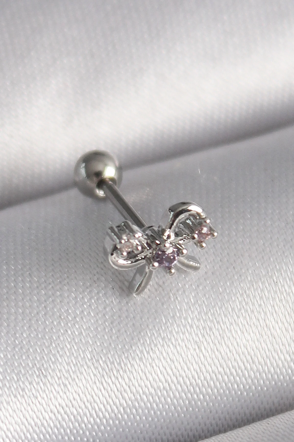 316L Çelik Gümüş Renk Zirkon Taşlı Tragus Piercing 5886 - Paslanmaz ve Zarif Fiyatı, Yorumları ve Özellikleri
