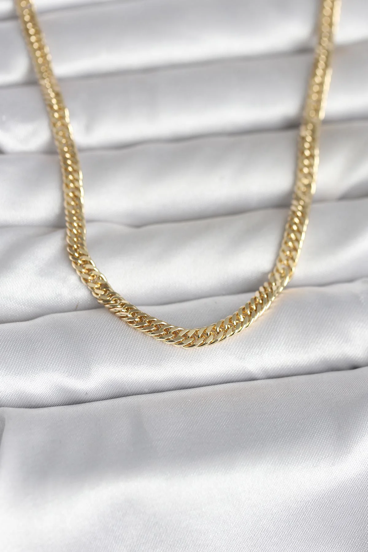 45 cm Zincir Kolye - 1. Sınıf 14K Gold Kaplama, Doğru ve Özenli Kullanımda Kararmaz