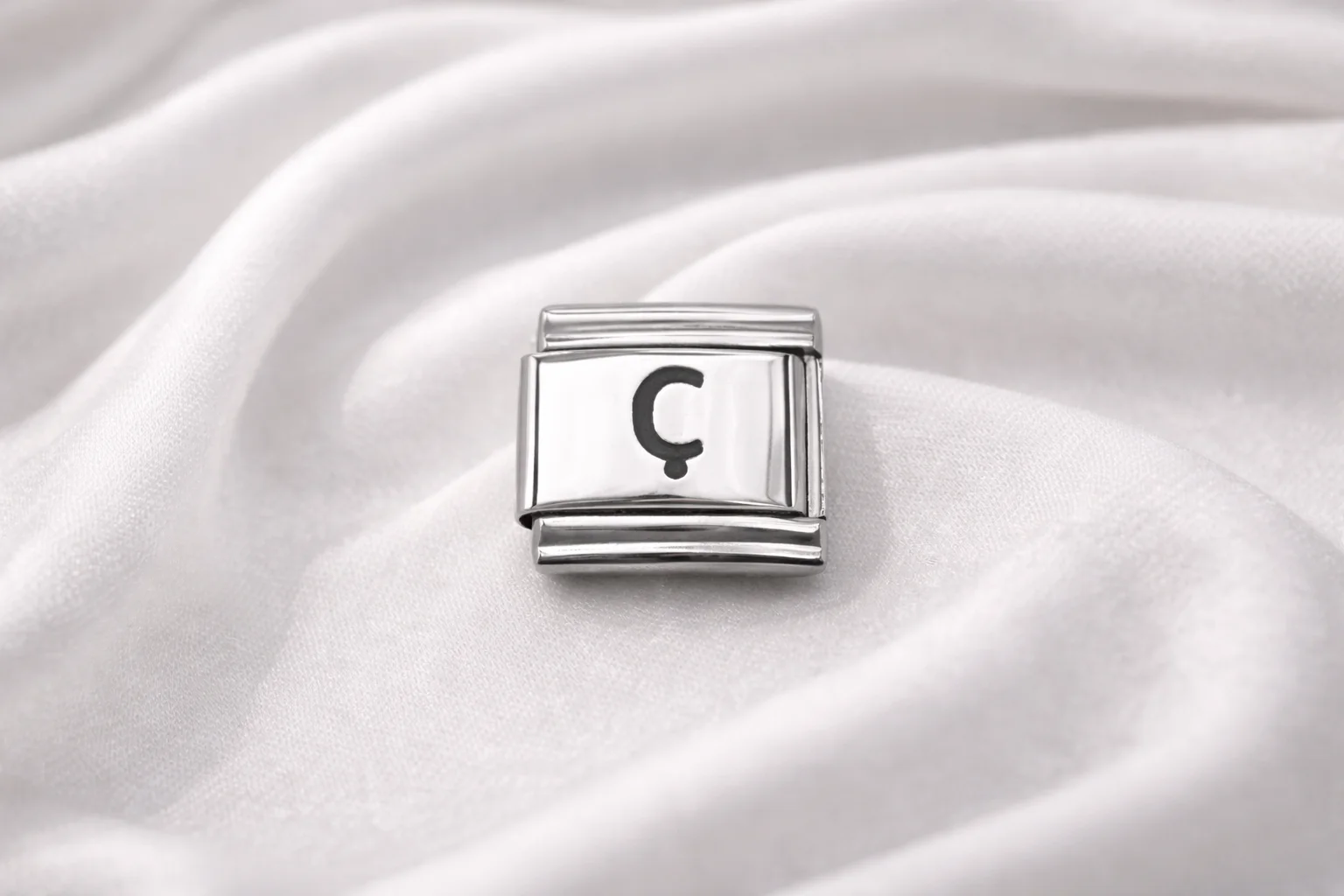 Northcity Ç Harfi Charm – Çelik Harfli Bileklik Aksesuarı, Kişiye