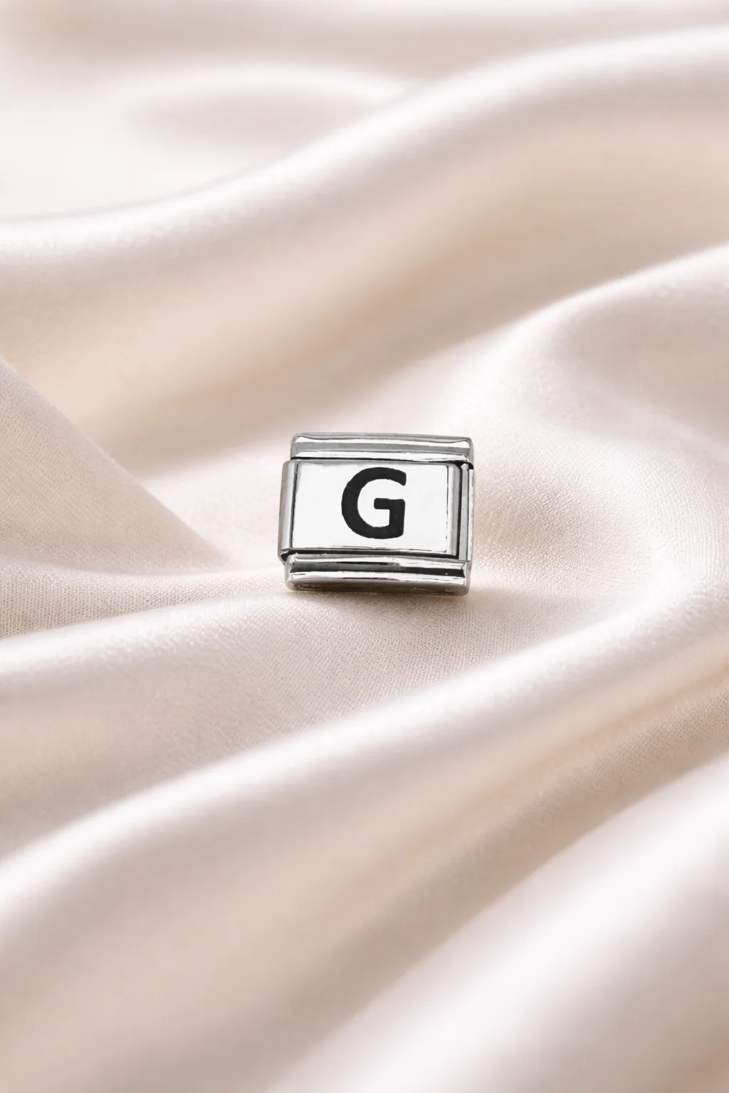 Northcity G Harf Charm – Kişiye Özel Çelik Bileklik Aksesuarı, Şı