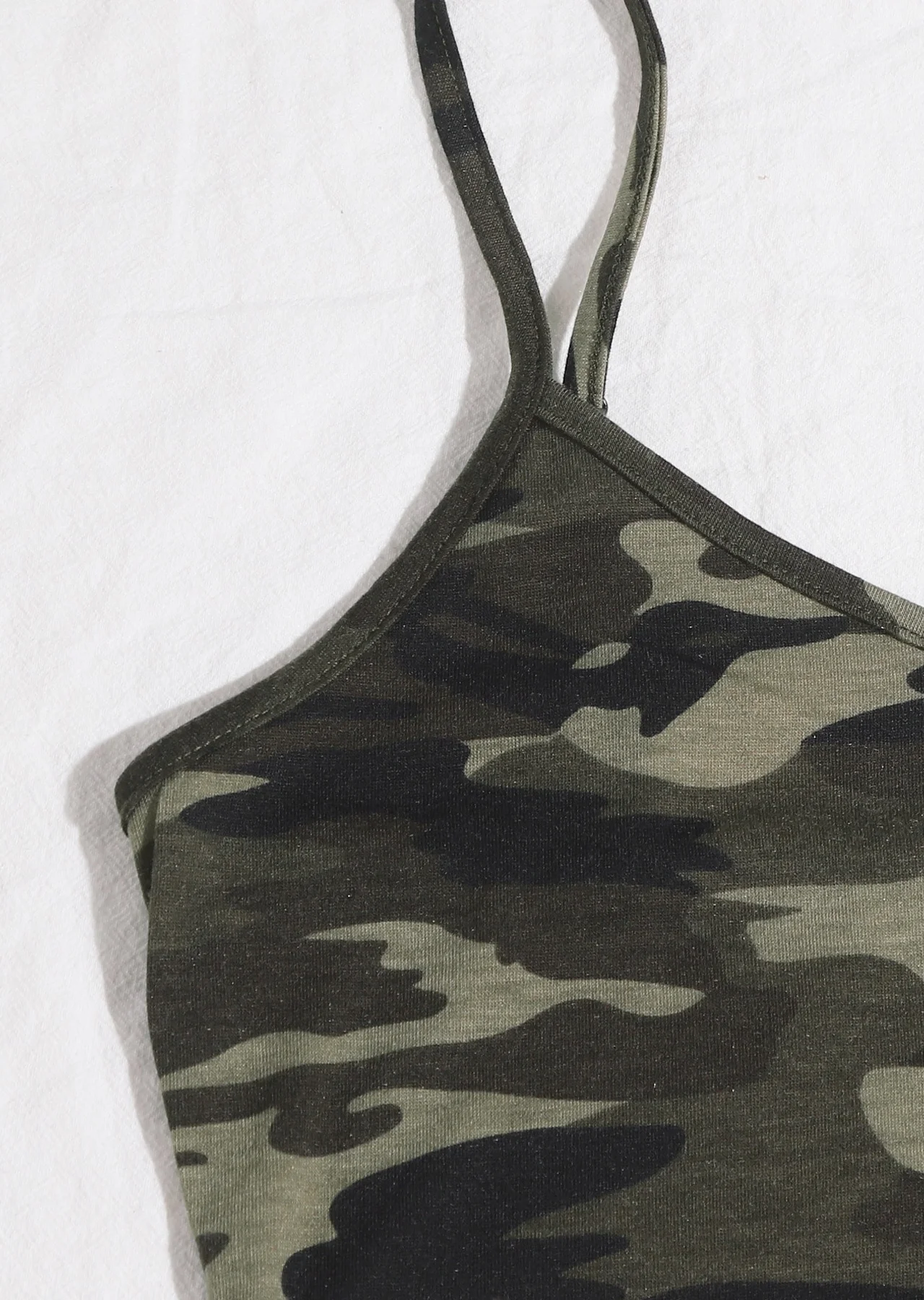Northcity Kadın Kamuflaj Desenli Askılı Crop Top ve Şortlu Geceli
