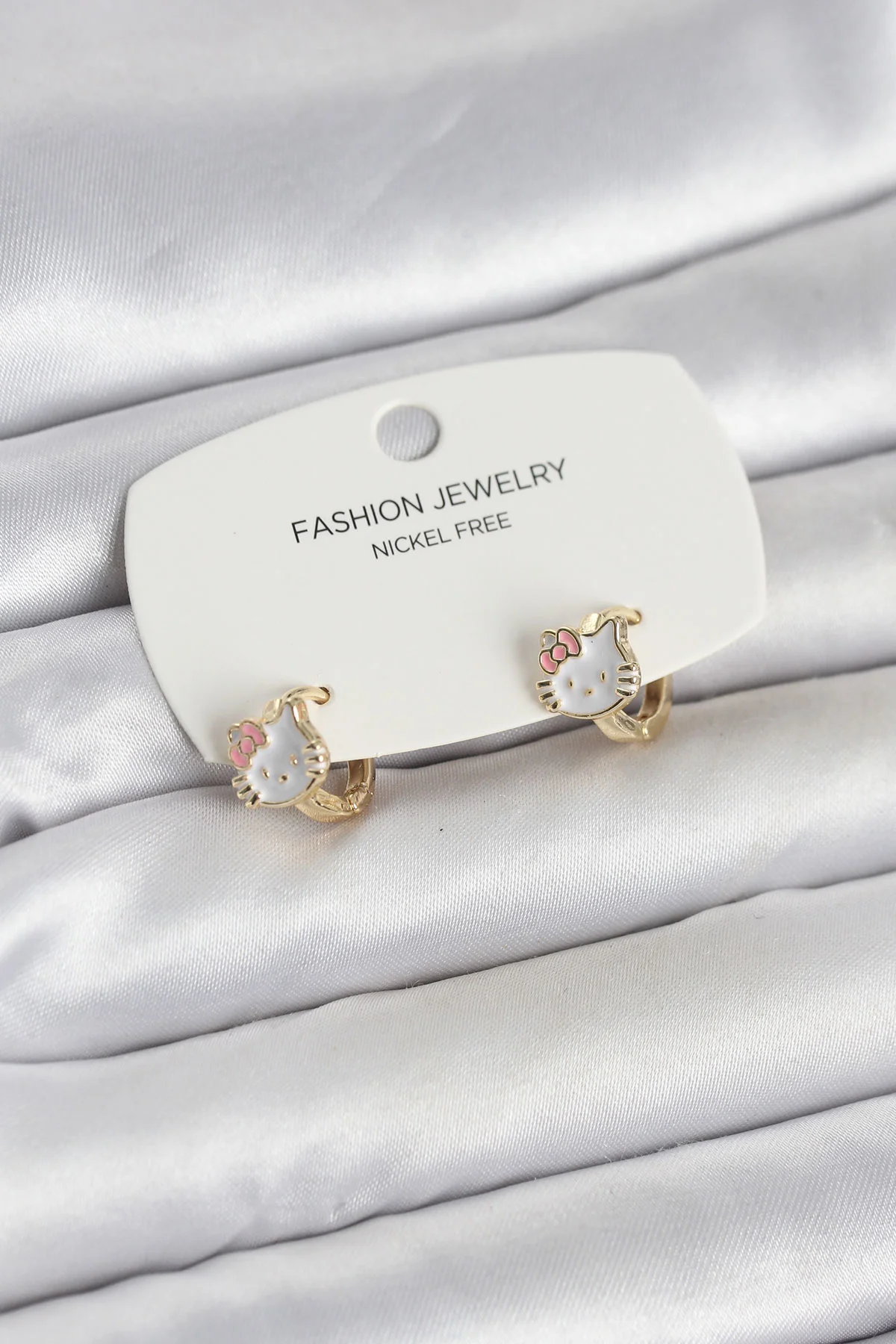 Kitty Model Gold Pirinç Çocuk Küpe - Renk Dönüşümüne Karşı Dayanıklı