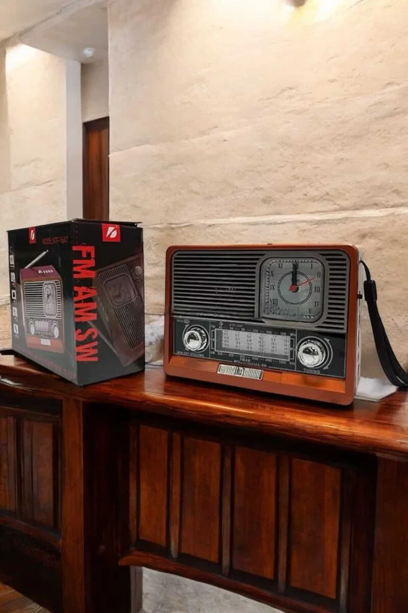 Nostaljik Görünümlü Bluetooth Radyo - Taşınabilir USB ve FM Radyo