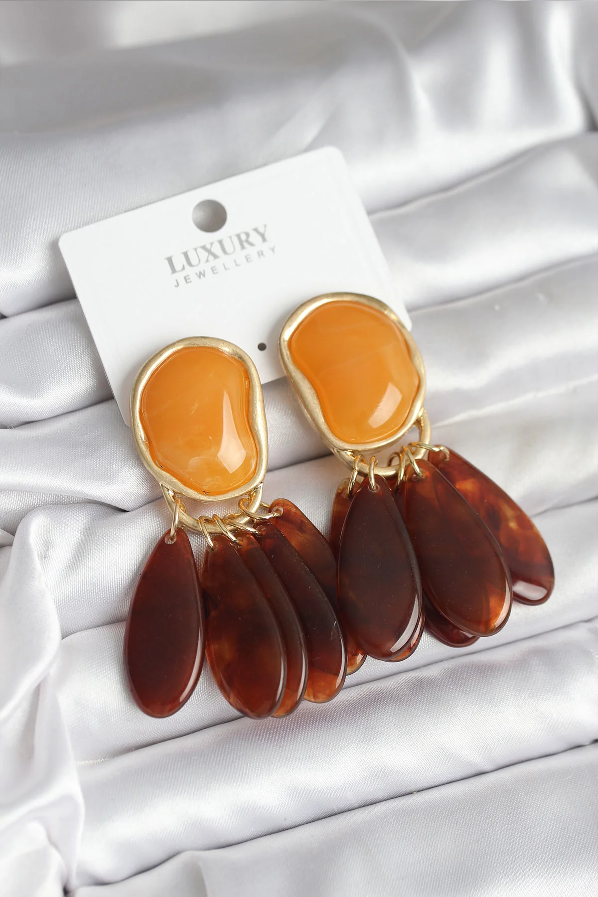 Pirinç Gold Renk Vintage Model Kadın Küpe - Şık ve Dayanıklı