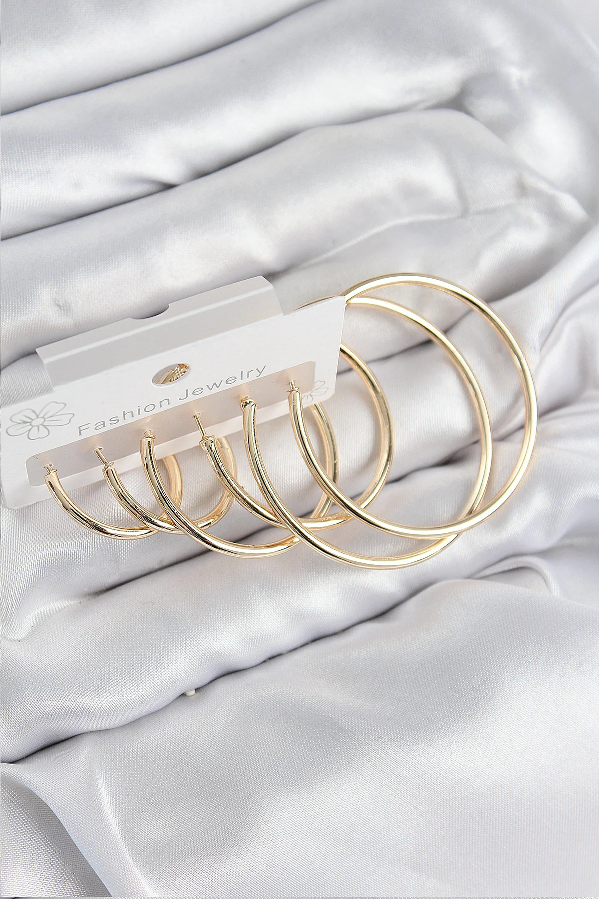 Pirinç Halka Model Gold Renk Kadın Set Küpe - Zarif ve Dayanıklı