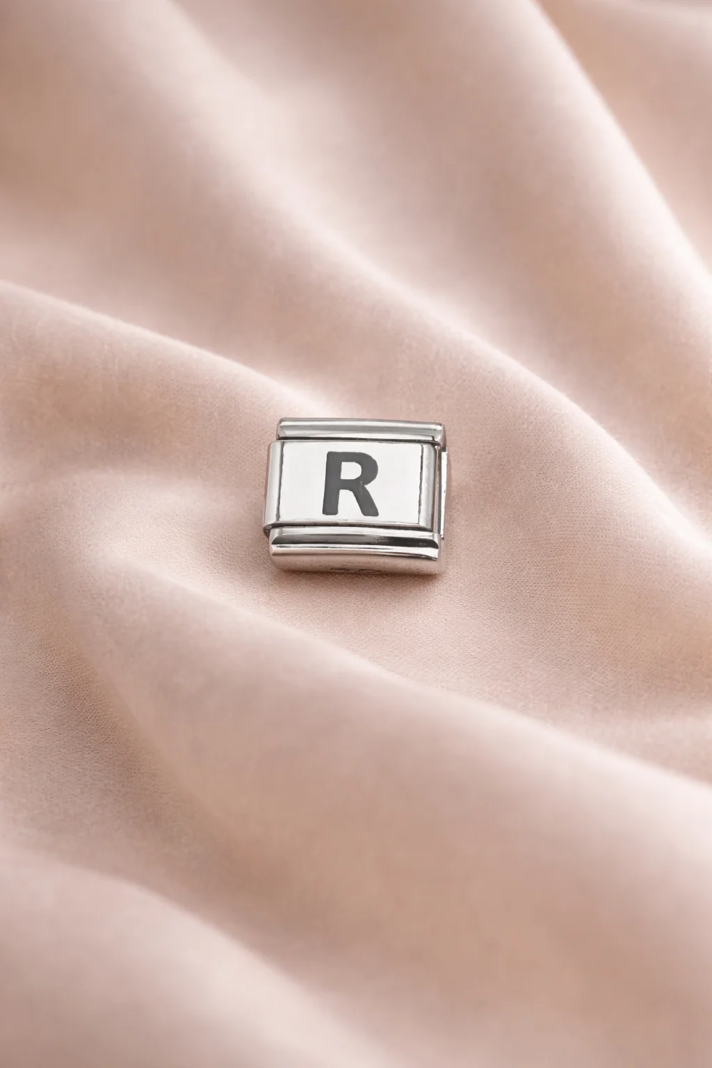 Northcity “R” Harf Charm – Paslanmaz Çelik Bileklik Modülü, Kişiy