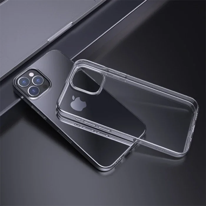 Şeffaf iPhone 15 Pro Kılıfı - 0,8 mm İnce TPU Korumalı