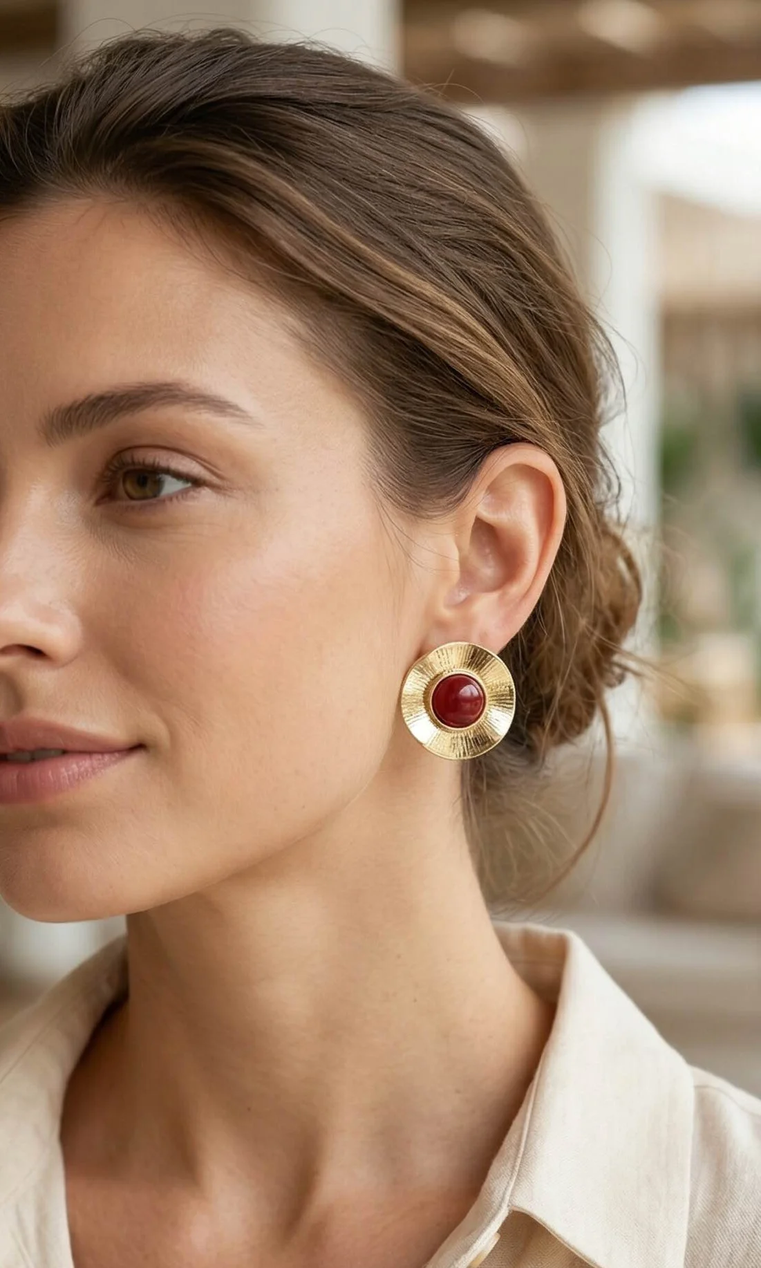 Vintage Model Bordo Gold Renk Pirinç Kadın Küpe - Şık ve Kalıcı