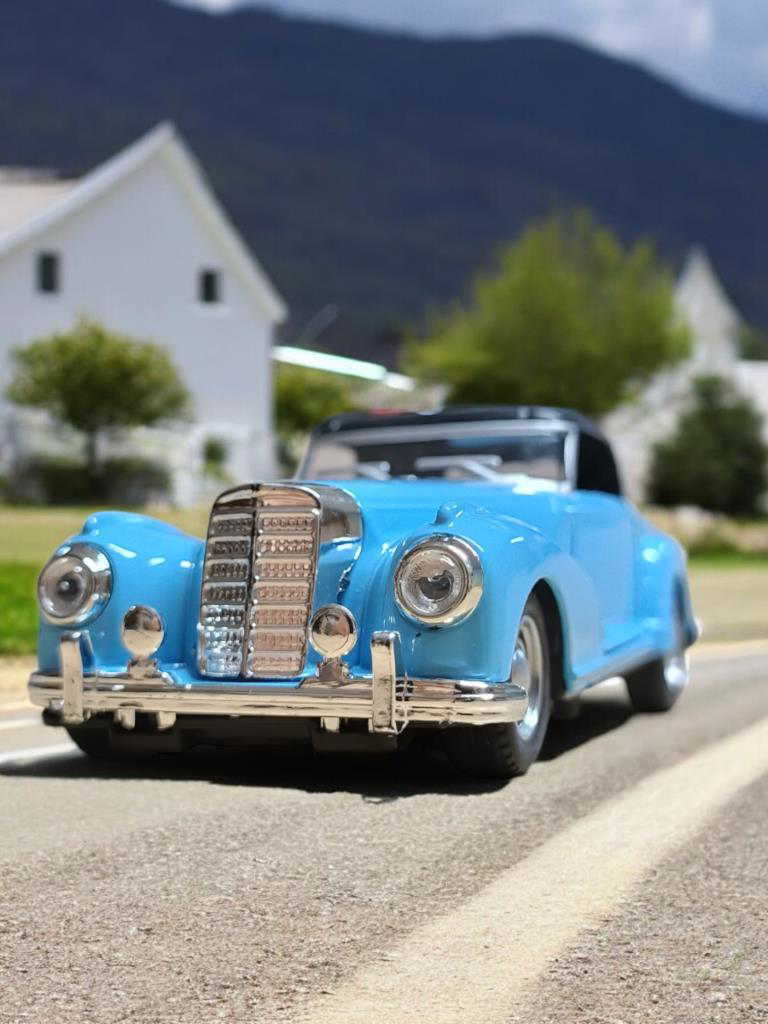 Nostaljik Klasik Metal Çek Bırak Araba Mavi Kapılar Açılır ( 1/36