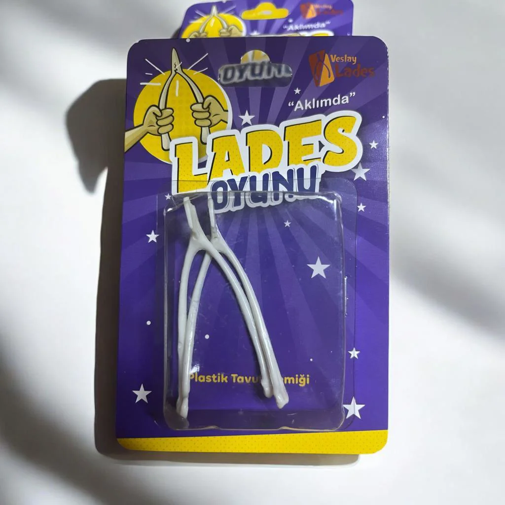 Nostaljik Lades Oyuncağı ( Plastik Lades Kemiği ) Nostaljik Lades Oyuncağı ( Plastik Lades Kemiği )
