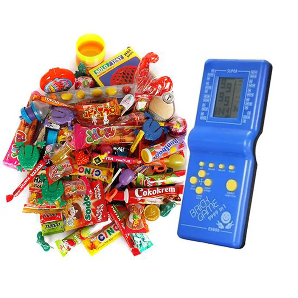 Nostaljik Lezzetler Hediye Kutusu Mavi Tetrisli Büyük Boy 80'ler Nostaljik Lezzetler Hediye Kutusu Mavi Tetrisli Büyük Boy 80'ler