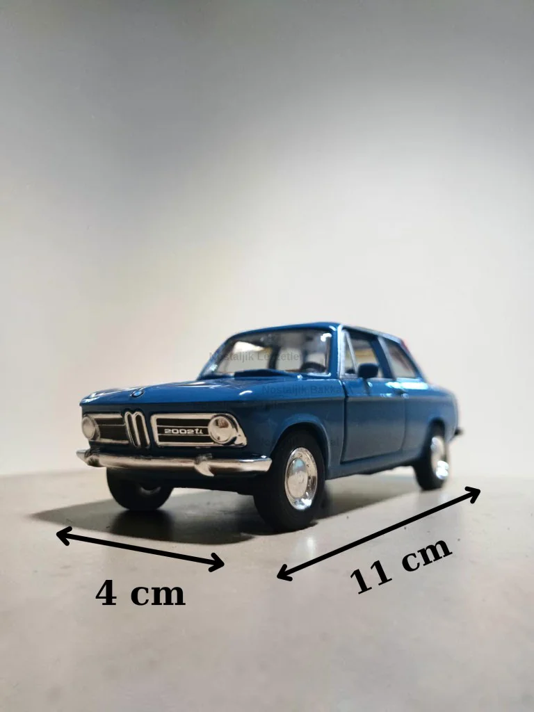 Nostaljik Mavi Bmw 2000 TI ( 1/32 Ölçek ) Metal Çek Bırak Kapılar Açılır Model Araba