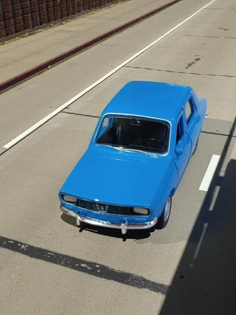 Nostaljik Metal Çek Bırak Mavi Araba Renault 12 Kapılar Açılır Nostaljik Metal Çek Bırak Mavi Araba Renault 12 Kapılar Açılır