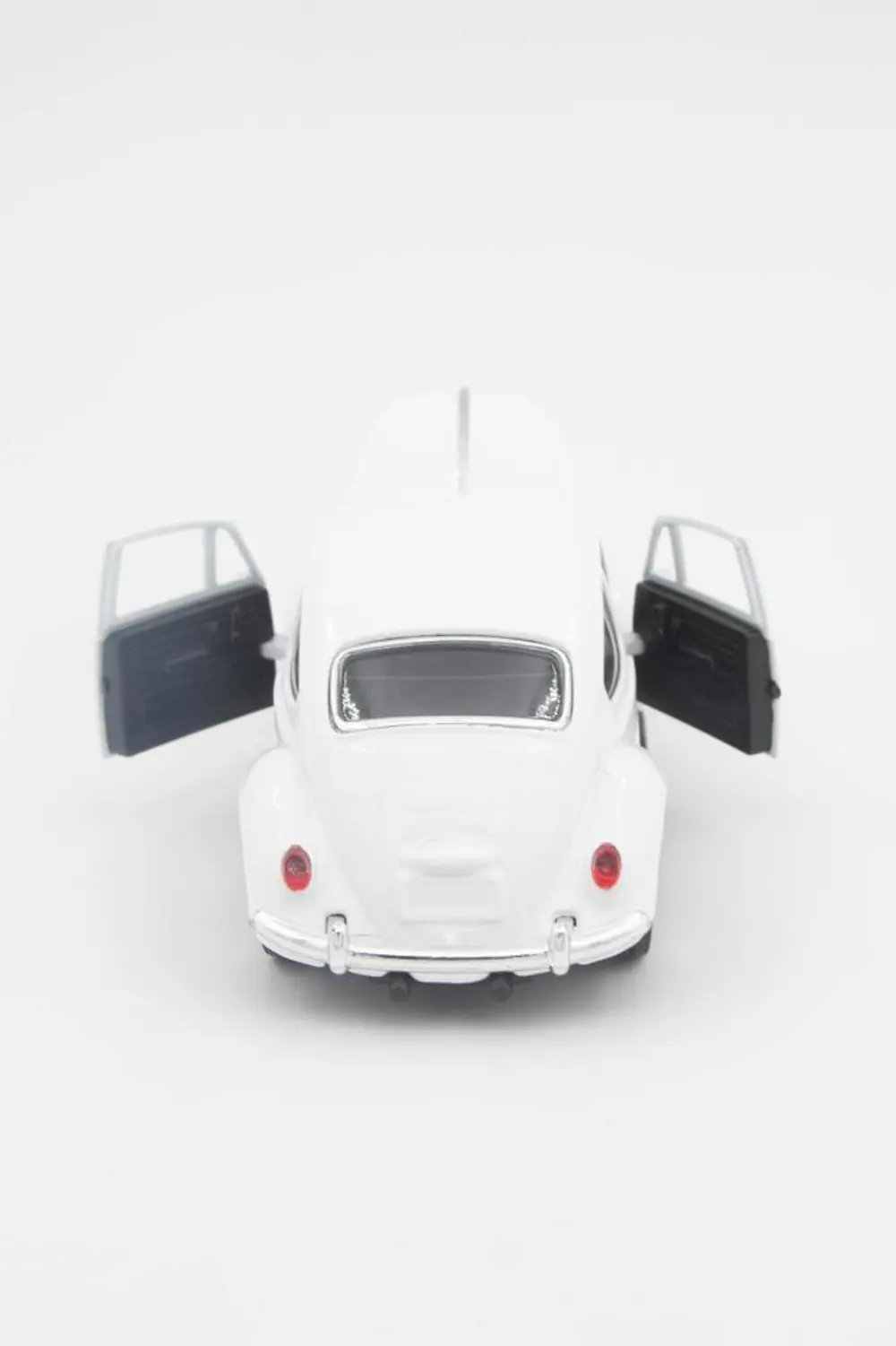 Nostaljik Metal Çek Bırak Araba Beyaz