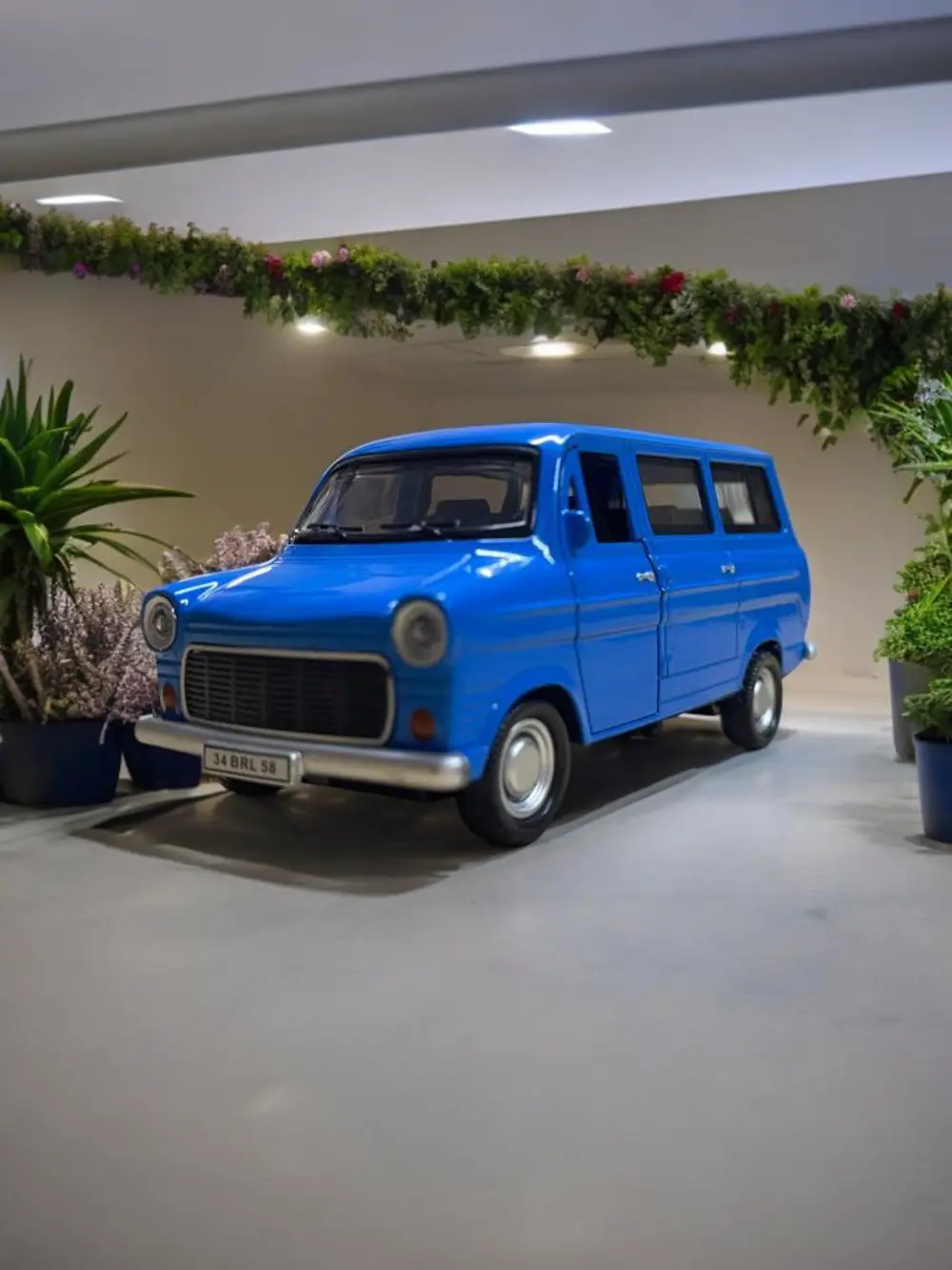 Nostaljik Metal Çek Bırak Ford Sesli ve Işıklı Minibüs Mavi ( 1/3