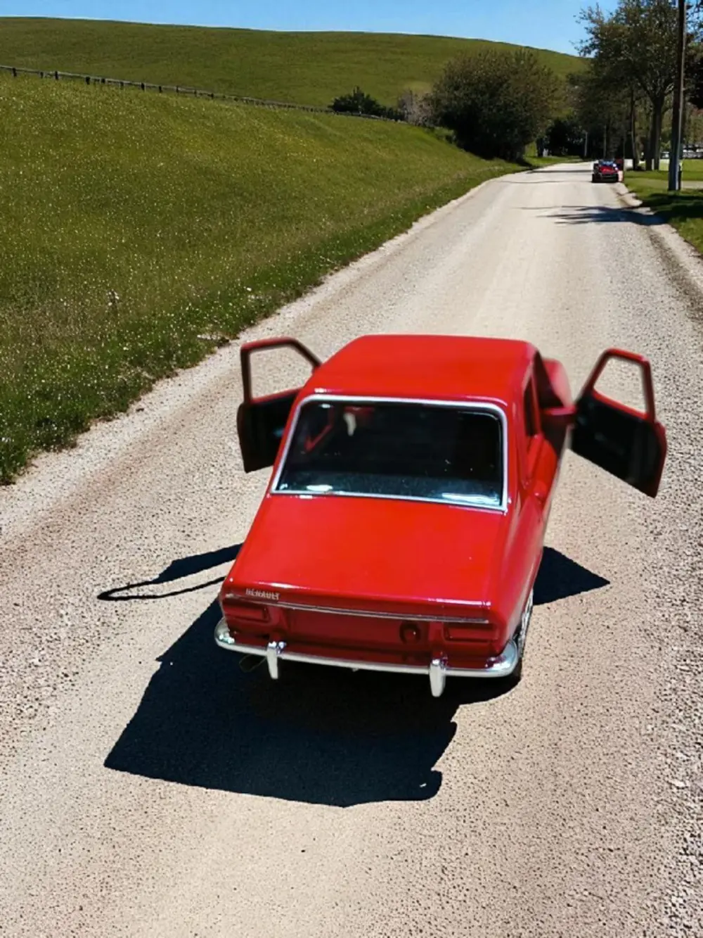 Nostaljik Metal Çek Bırak Kırmızı Araba Renault 12 Kapılar Açılır