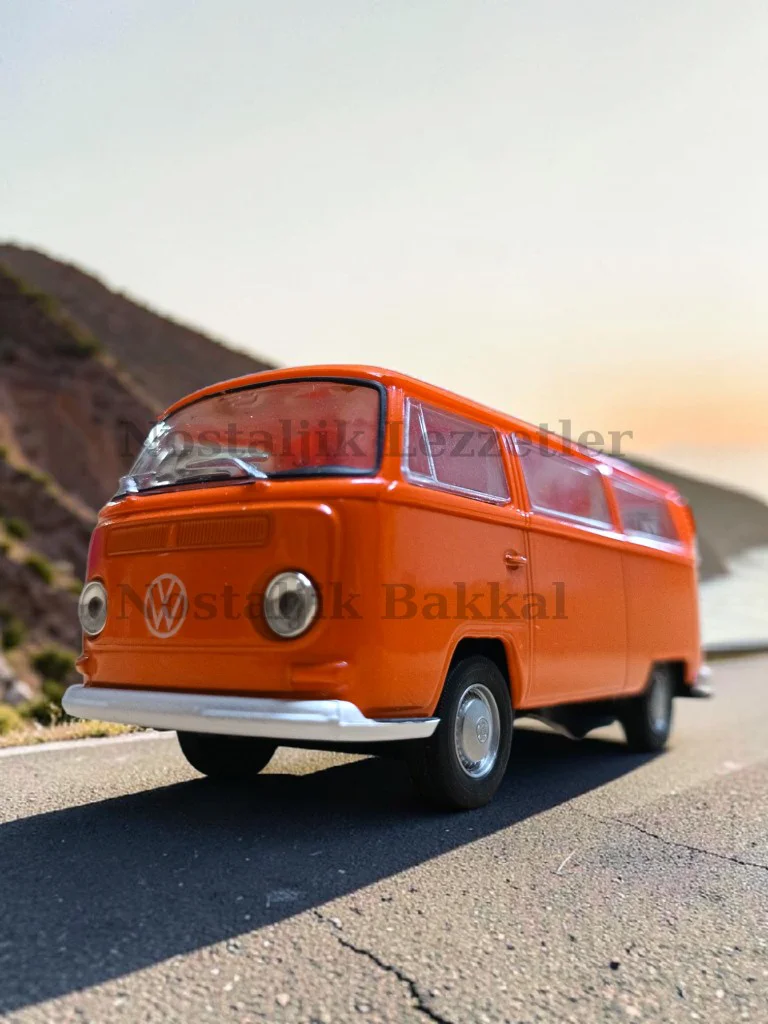 Nostaljik Turuncu Volkswagen Type 2 ( 1/32 Ölçek ) Metal Çek Bırak Kapılar Açılır Model Araba Nostaljik Turuncu Volkswagen Type 2 ( 1/32 Ölçek ) Metal Çek Bırak Kapılar Açılır Model Araba