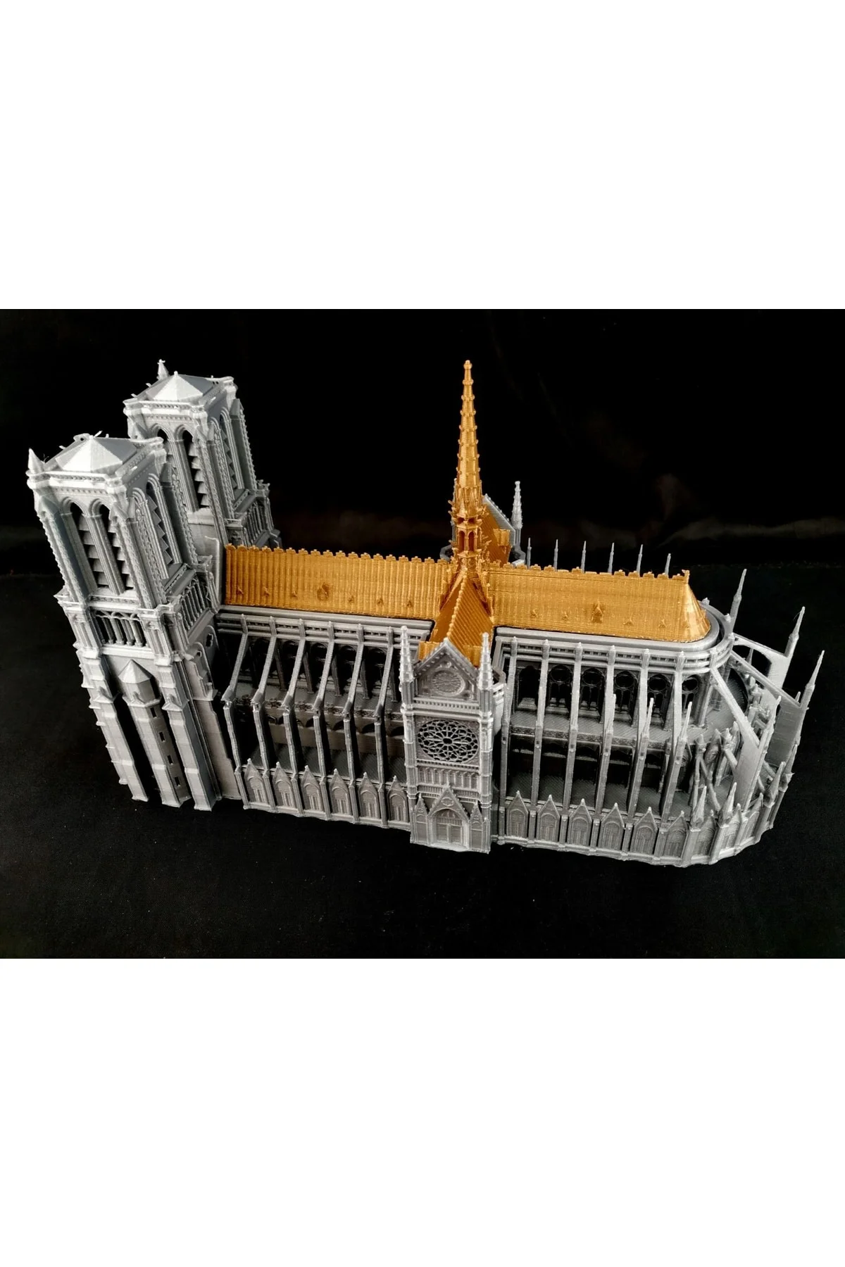 Notre Dame De Paris Katedral Biblo (ultra Detaylı Büyük Boy) Notre Dame De Paris Katedral Biblo (ultra Detaylı Büyük Boy)