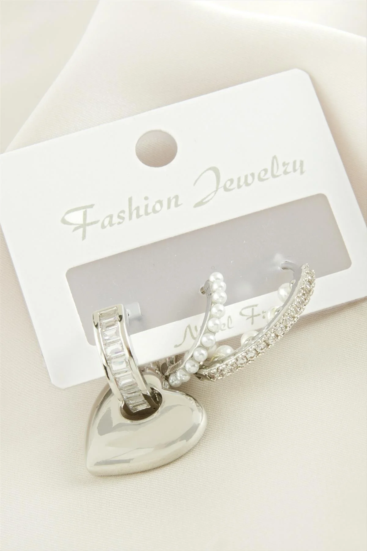 NRZSNT 3 Adet Kalp İnci Zirkon Taşlı (125103) Küpe-Gümüş Rengi