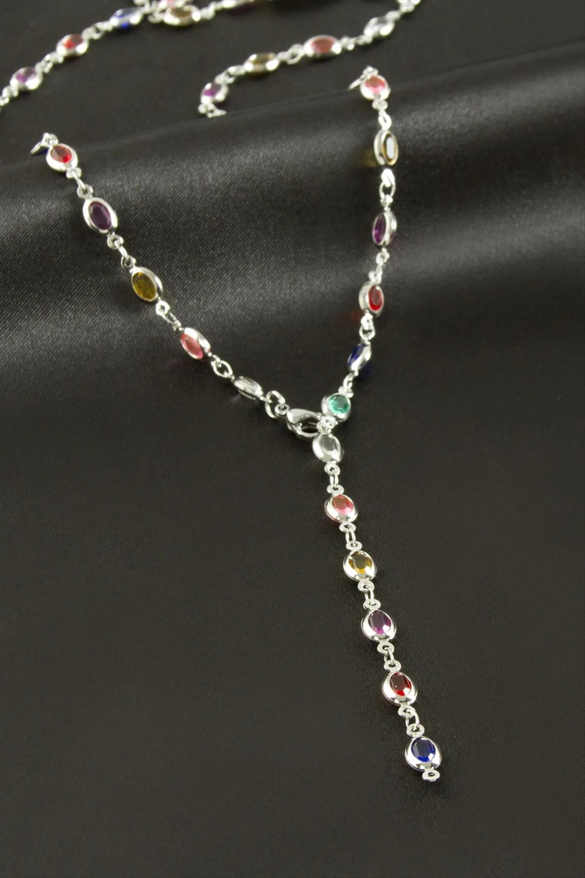 NRZSNT Oval Zirkon Taşlı Çelik (232241) Y Kolye-Kırmızı