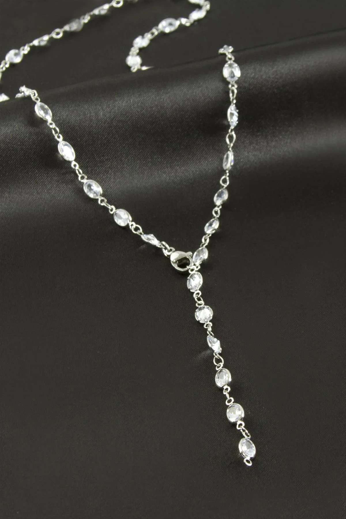 NRZSNT Oval Zirkon Taşlı Çelik (232241) Y Kolye-Kırmızı