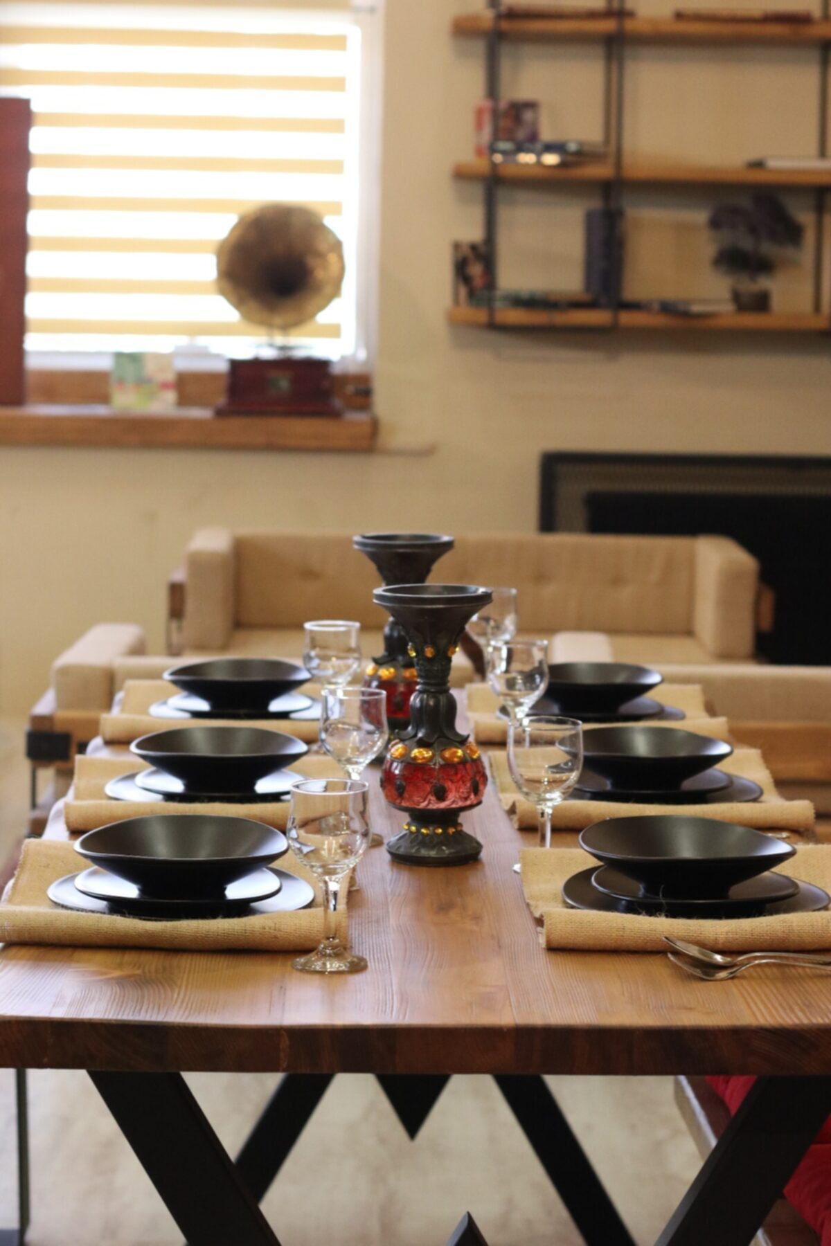 Ntconcept Masif Ağaç Mutfak Masası(85cm-210cm Masa+210cm Bank+6 S