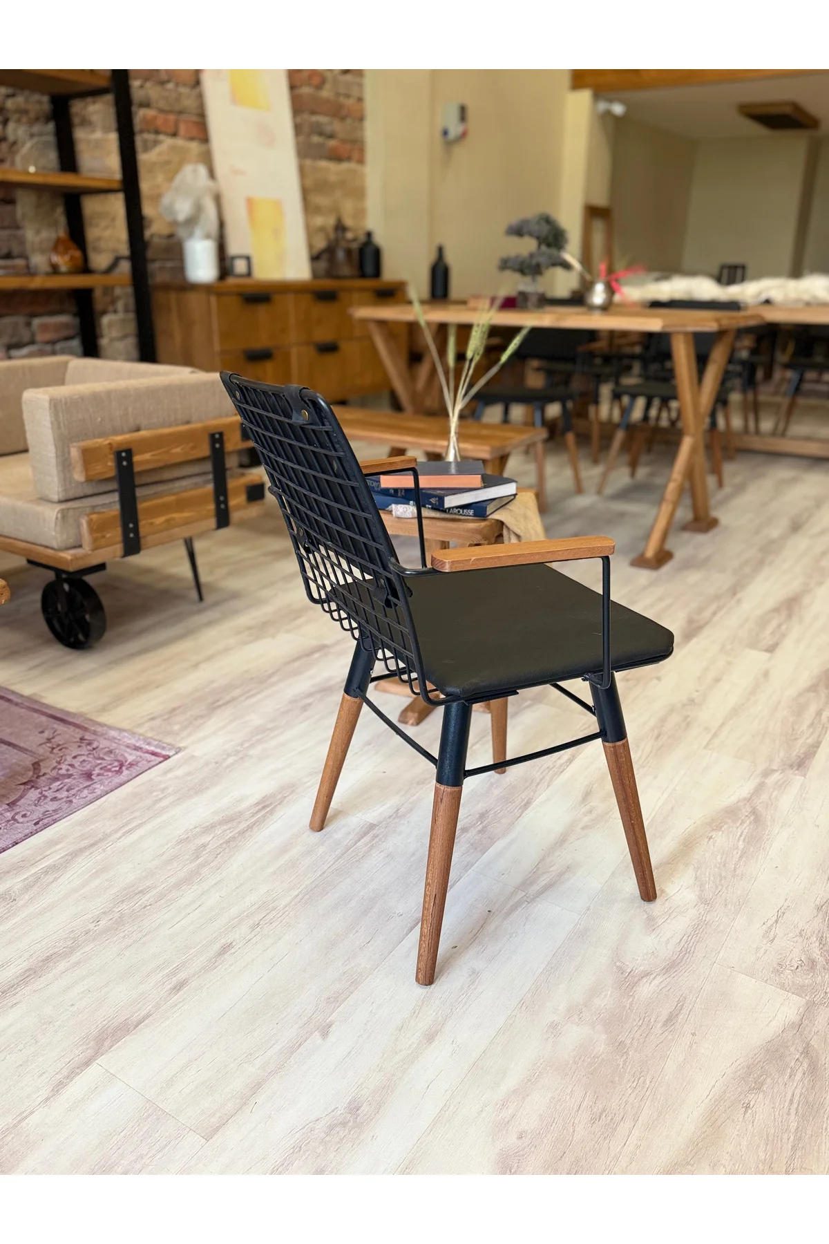 Ntconcept Vitra Sandalye Kollu Tel Ahşap Sandalye Ntconcept Vitra Sandalye Kollu Tel Ahşap Sandalye