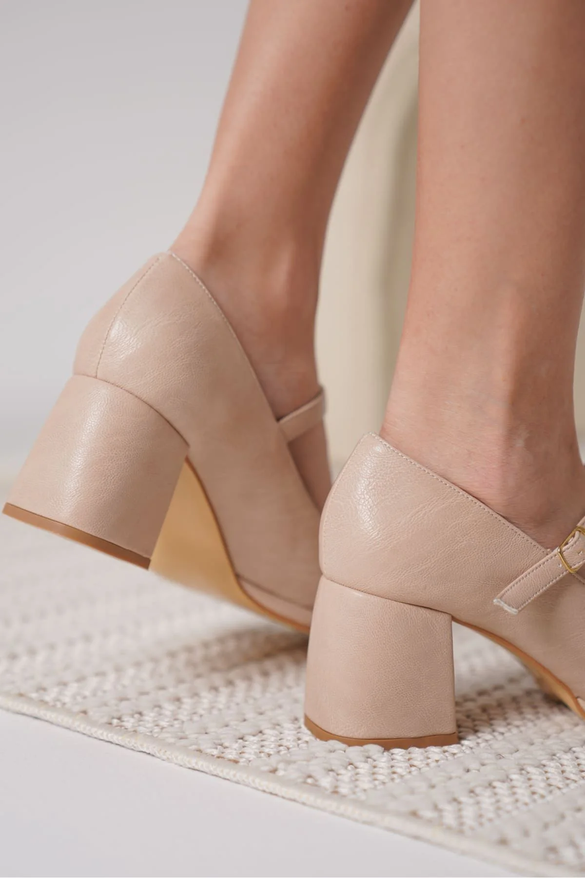 Nude Cilt Kadın Topuklu Ayakkabı TR18MS07D