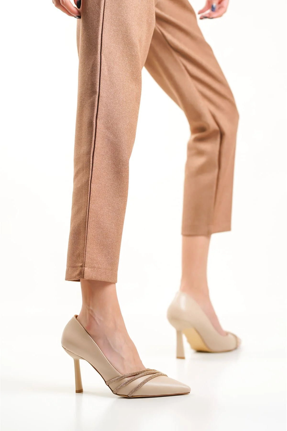 Nude Taşlı Kadın Ayakkabı TR08MS14C