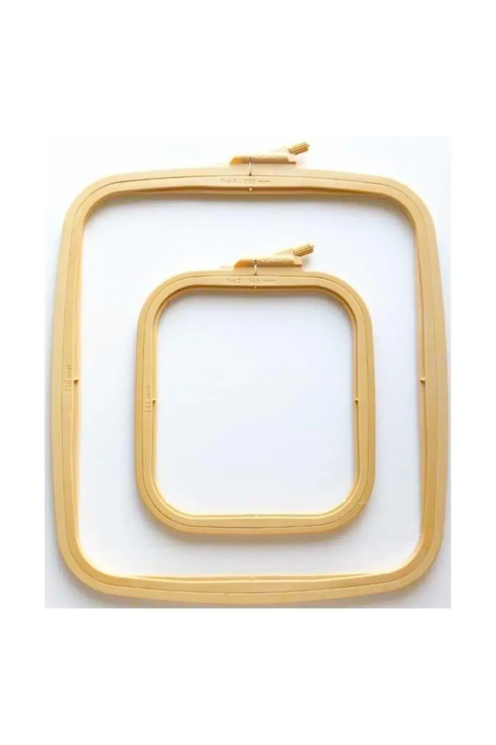 Nurge  Plastik Kare Kasnak No: 4 (25Cmx28cm)