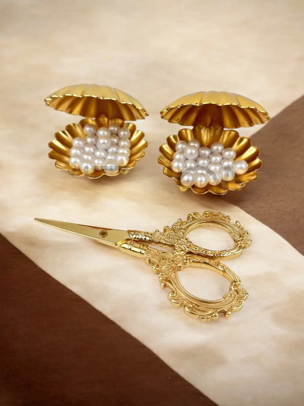 Nuvola İstridye İncili Yüzüklük ve Söz Makası Nuvola İstridye İncili Yüzüklük ve Söz Makası