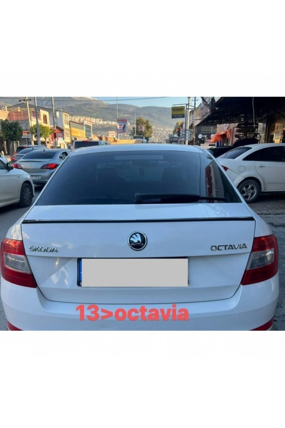 OCTAVİA 2013- MODEL BOYALI PLASTİK SPOİLER