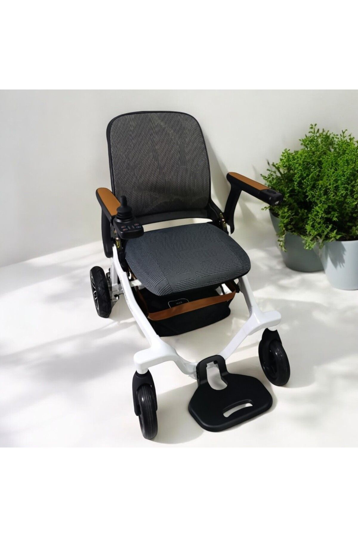 OFİS BÜRO AVM İÇİN Robooter Lityum Pilli Tekerlekli Sandalye