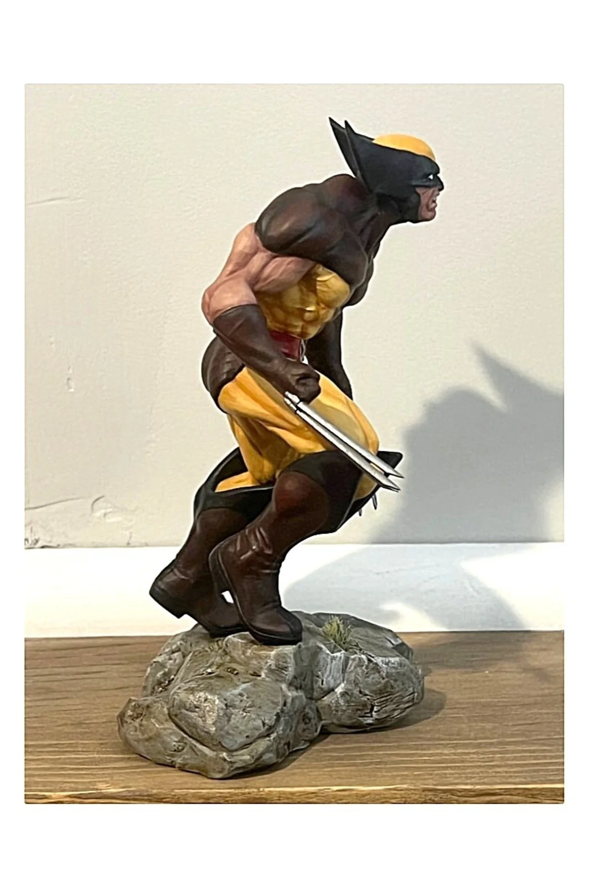 Öfkeli Wolverine Boyalı Figür 26 Cm (dev Boy)