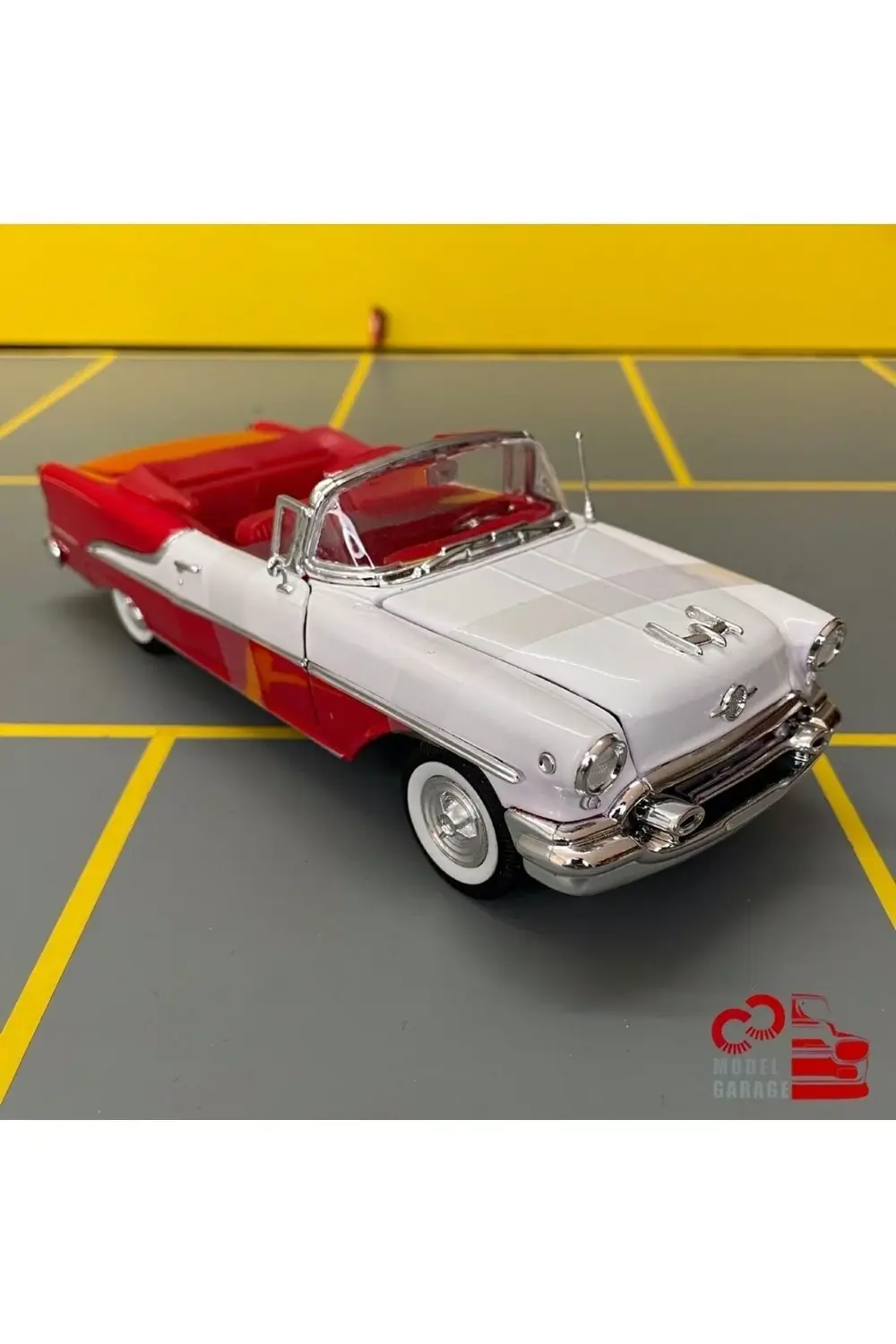 Oldsmobile Super 88 1955 1/24 Ölçek *c&c Model Garage* Diecast Me