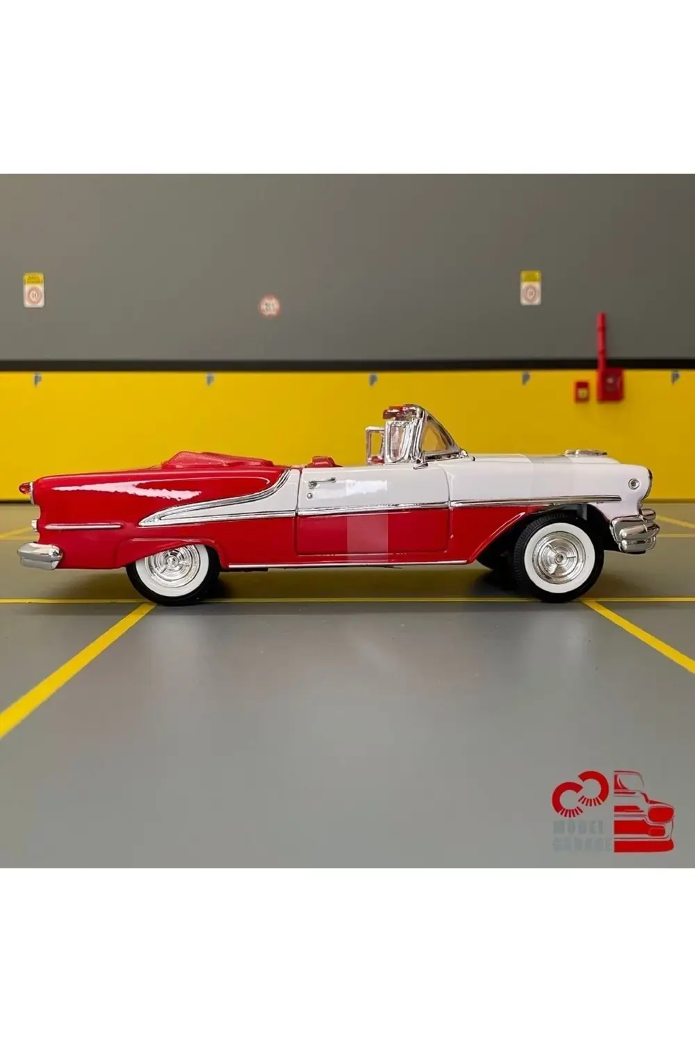 Oldsmobile Super 88 1955 1/24 Ölçek *c&c Model Garage* Diecast Me