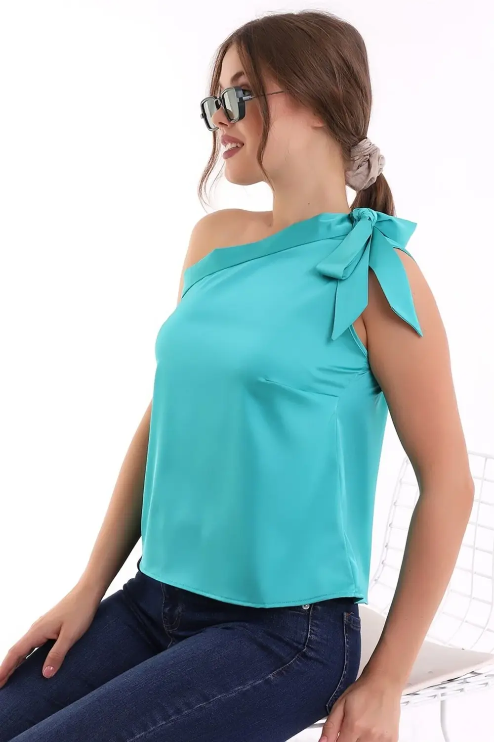 Omuzdan Kurdela Bağlamalı Tek Omuz Kolsuz Seksi Rahat Ve Şık Sate