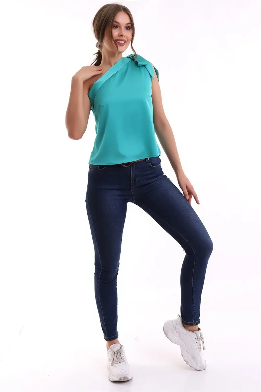 Omuzdan Kurdela Bağlamalı Tek Omuz Kolsuz Seksi Rahat Ve Şık Sate