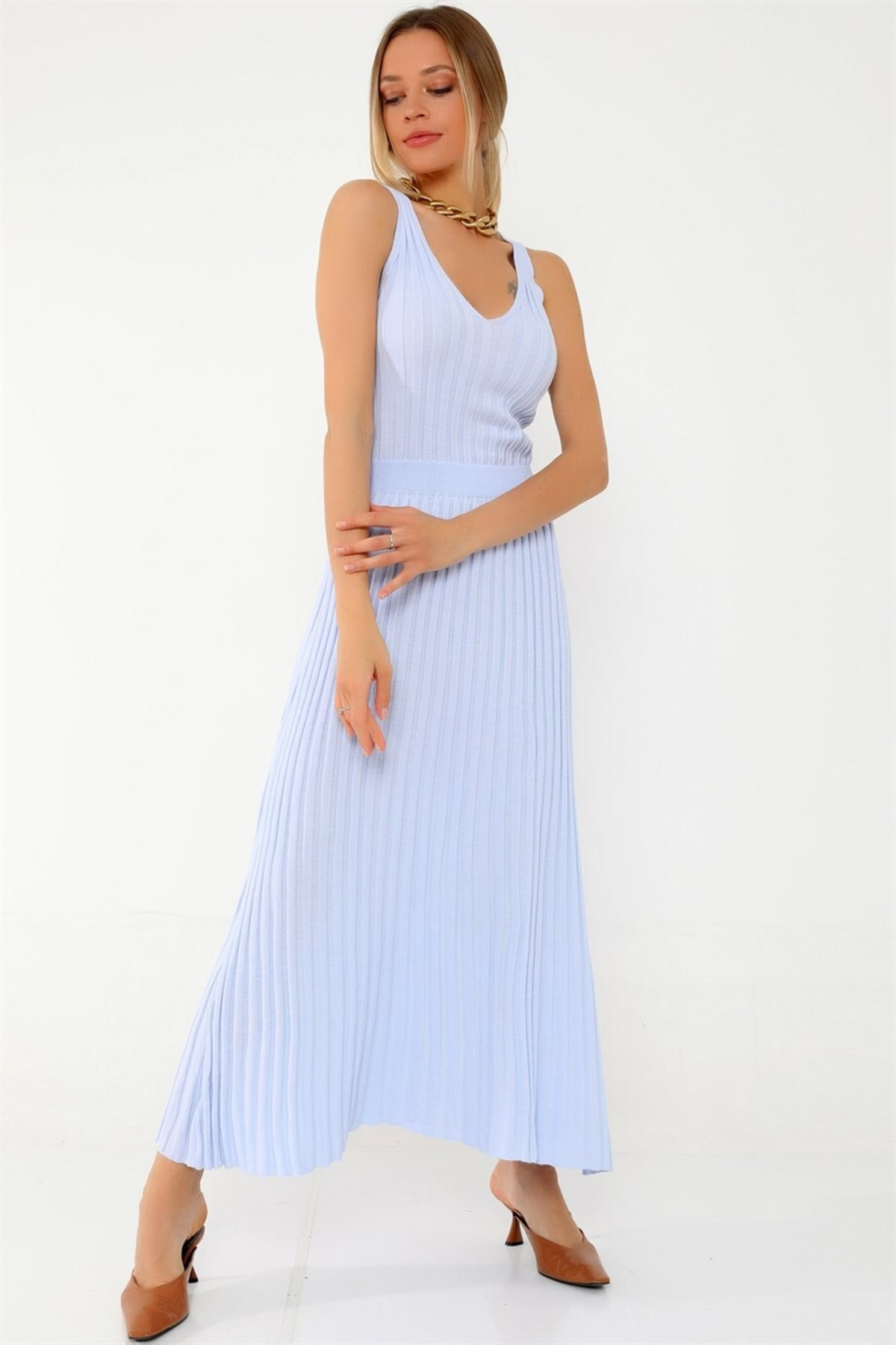 Ön Arka V Yaka Askılı Likralı Yumuşak Uzun Elbise