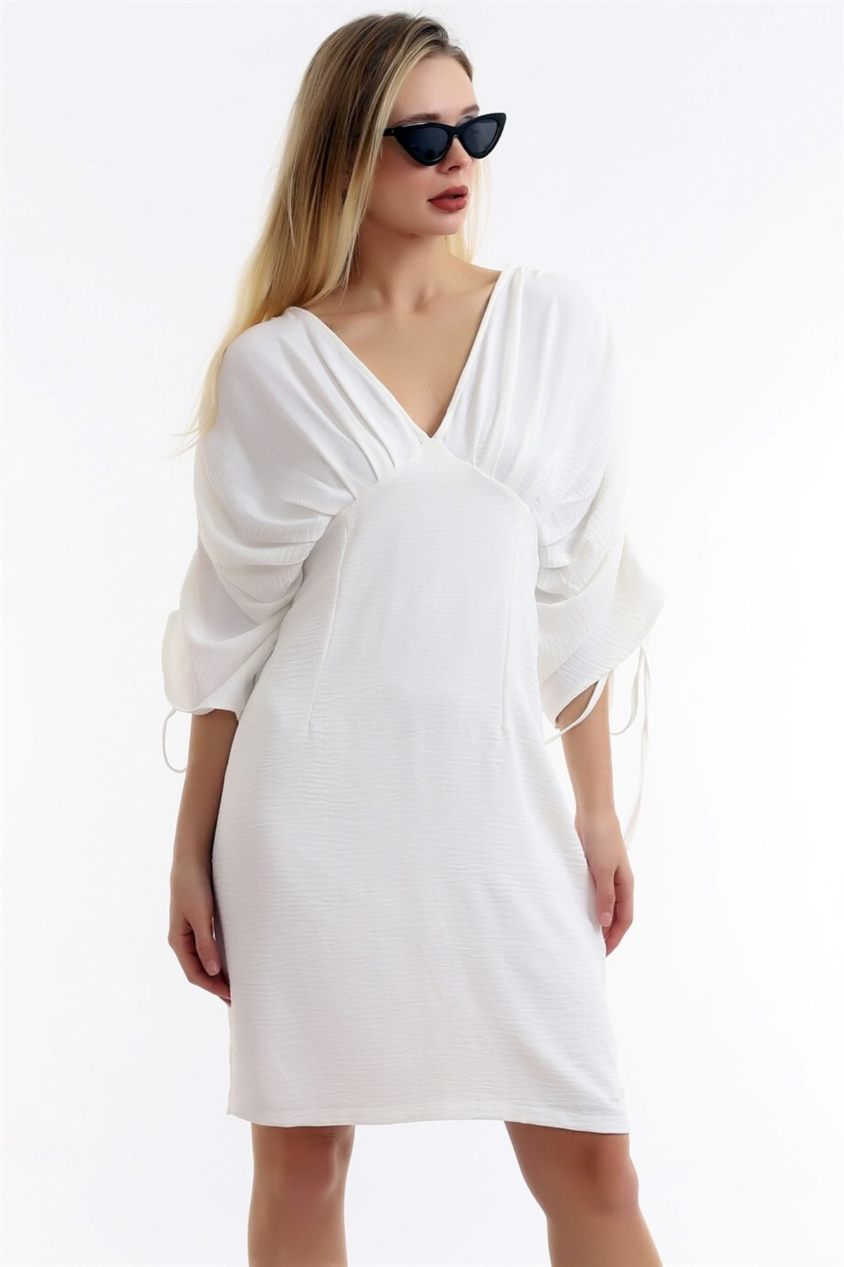 Ön Arka V Yaka Göğüs Kısmı Pileli Kol Büzgülü Seksi Rahat Ve Şık