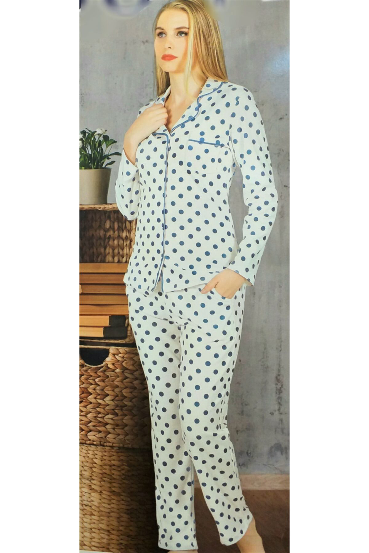 Önden Düğmeli Polar Pijama Takımı Mavi Puanlı