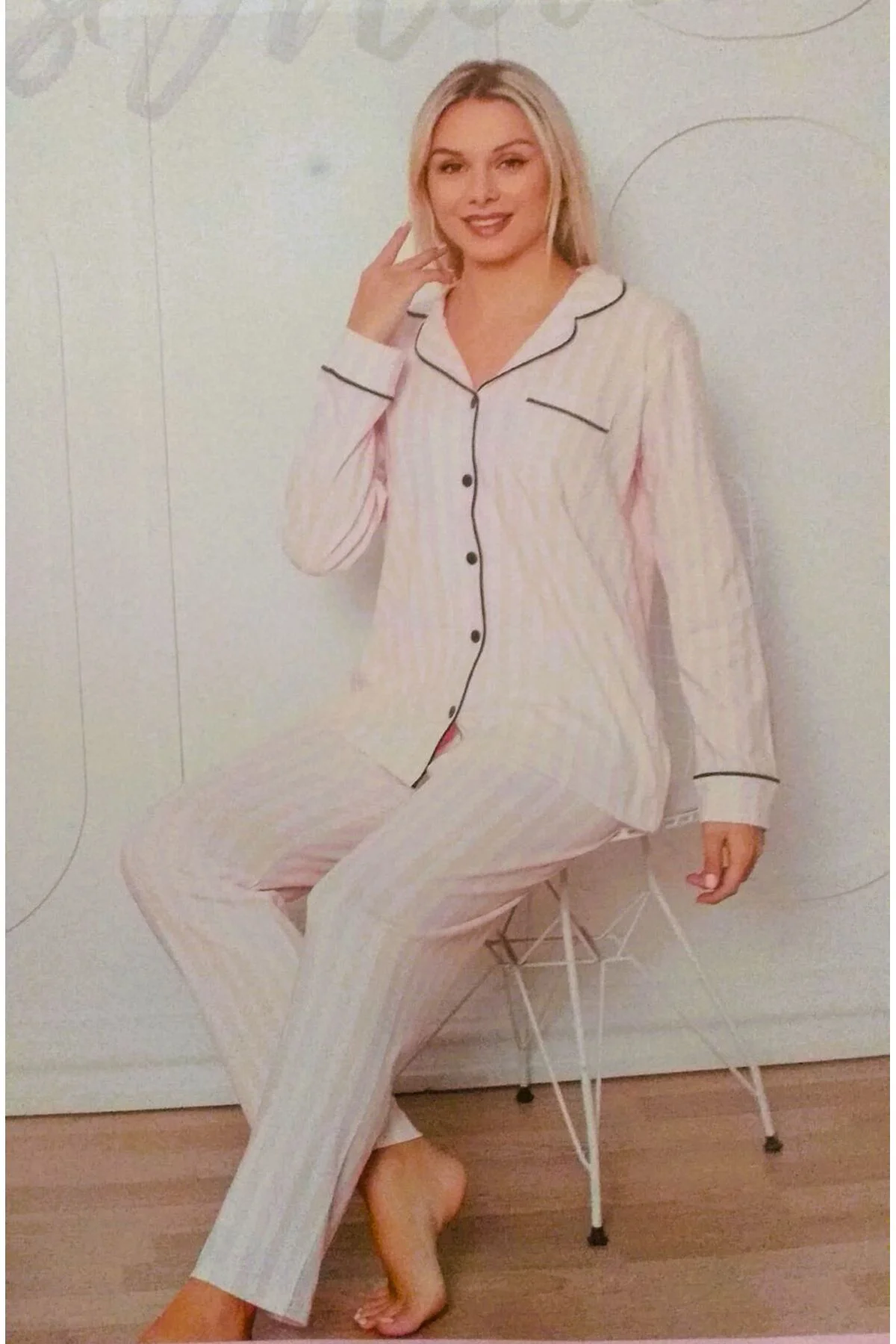Önden Düğmeli Uzun Kol Kadın Pijama Takımı