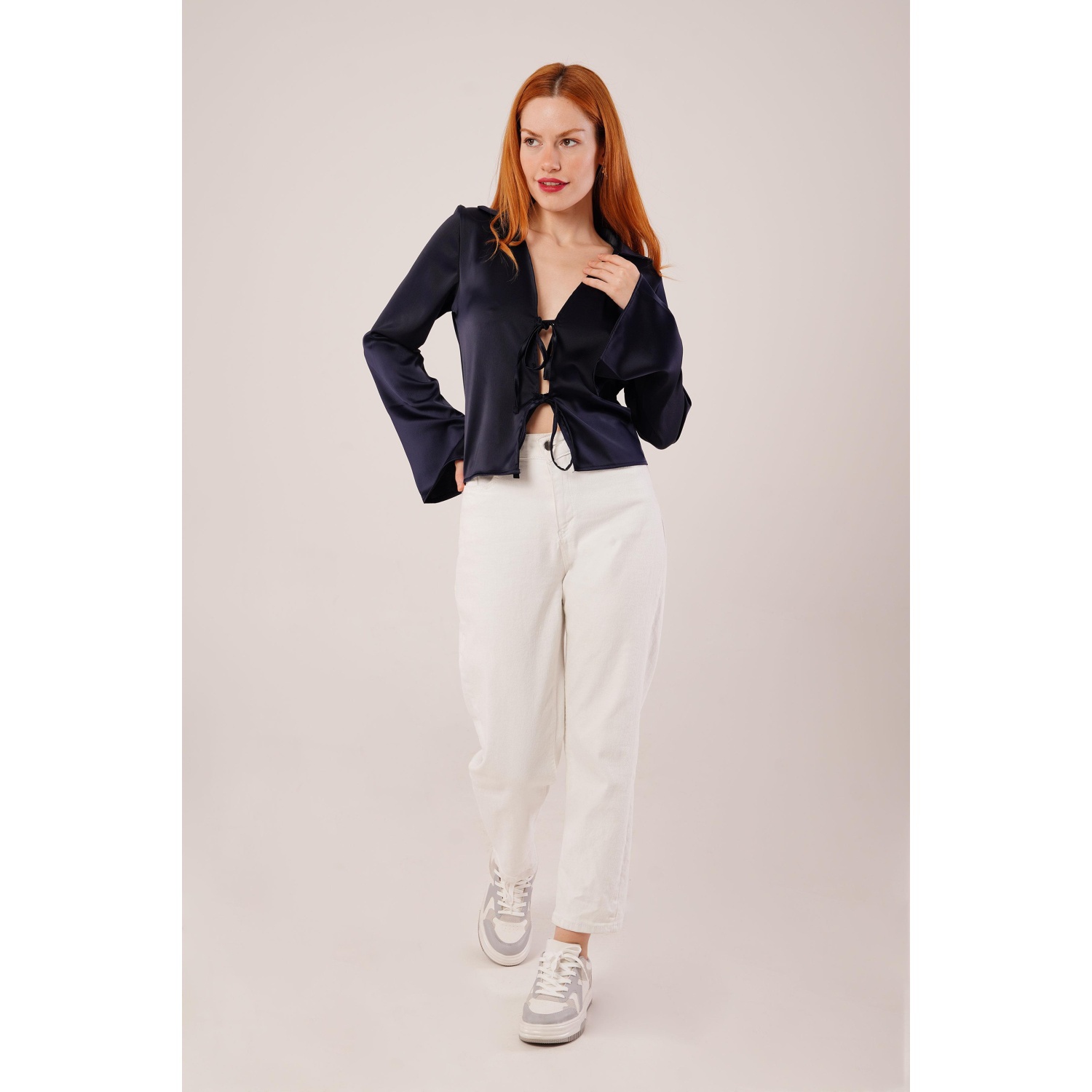 Önden Lucky Life Kadın Bağlama Detay lı Saten Lacivert Bluz