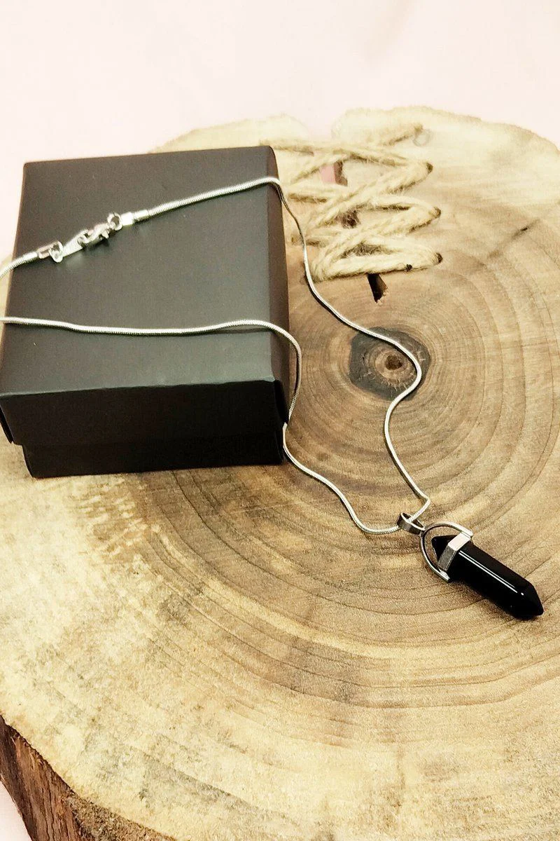 Onix Doğal Taşı El Yapımı Zincirli Kolye - 3,5 cm Uç 20 cm Zincir, Kutulu Hediye Onix Doğal Taşı El Yapımı Zincirli Kolye - 3,5 cm Uç 20 cm Zincir, Kutulu Hediye