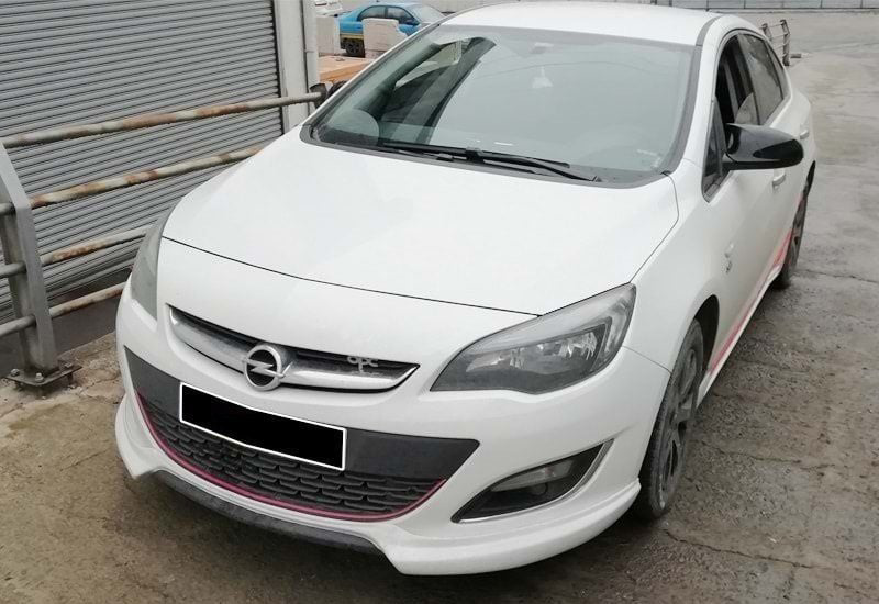 Opel Astra Uyumlu J Batman Yarasa Ayna Kapağı Piano Black / 2009-