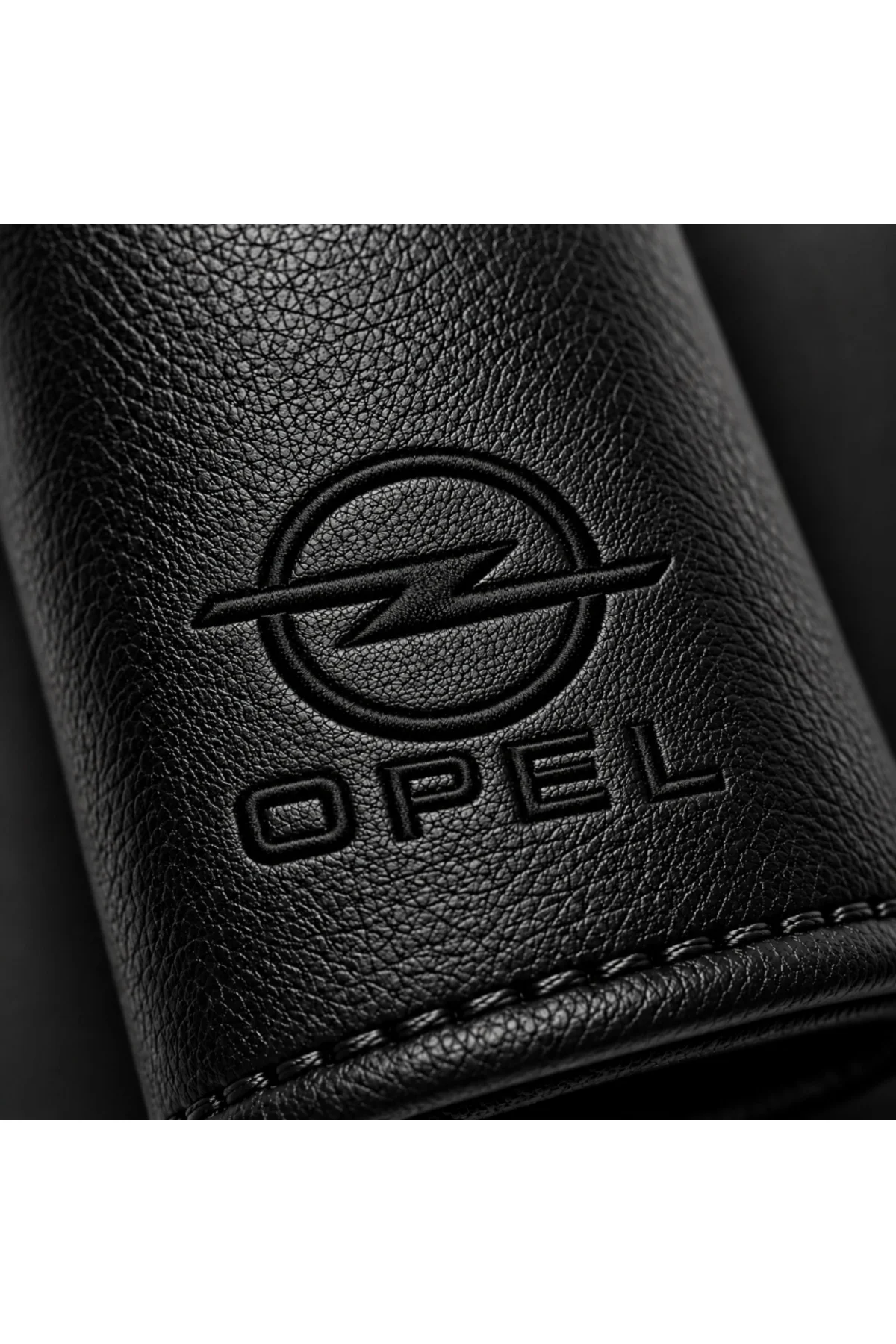 Opel Black Serisi 4 Parça Oto Boyun Yastığı ve Emniyet Kemer Pedi Seti – 2 Yastık + 2 Kemer Pedi, Siyah Nakışlı Opel Black Serisi 4 Parça Oto Boyun Yastığı ve Emniyet Kemer Pedi Seti – 2 Yastık + 2 Kemer Pedi, Siyah Nakışlı - Görsel 2