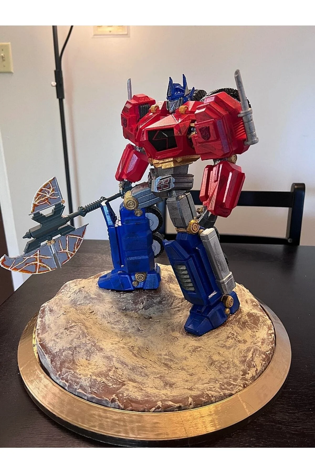 Optimus Prime Cybertron Savaşı Transformers Boyalı Figür 30 Cm (mega Boy)