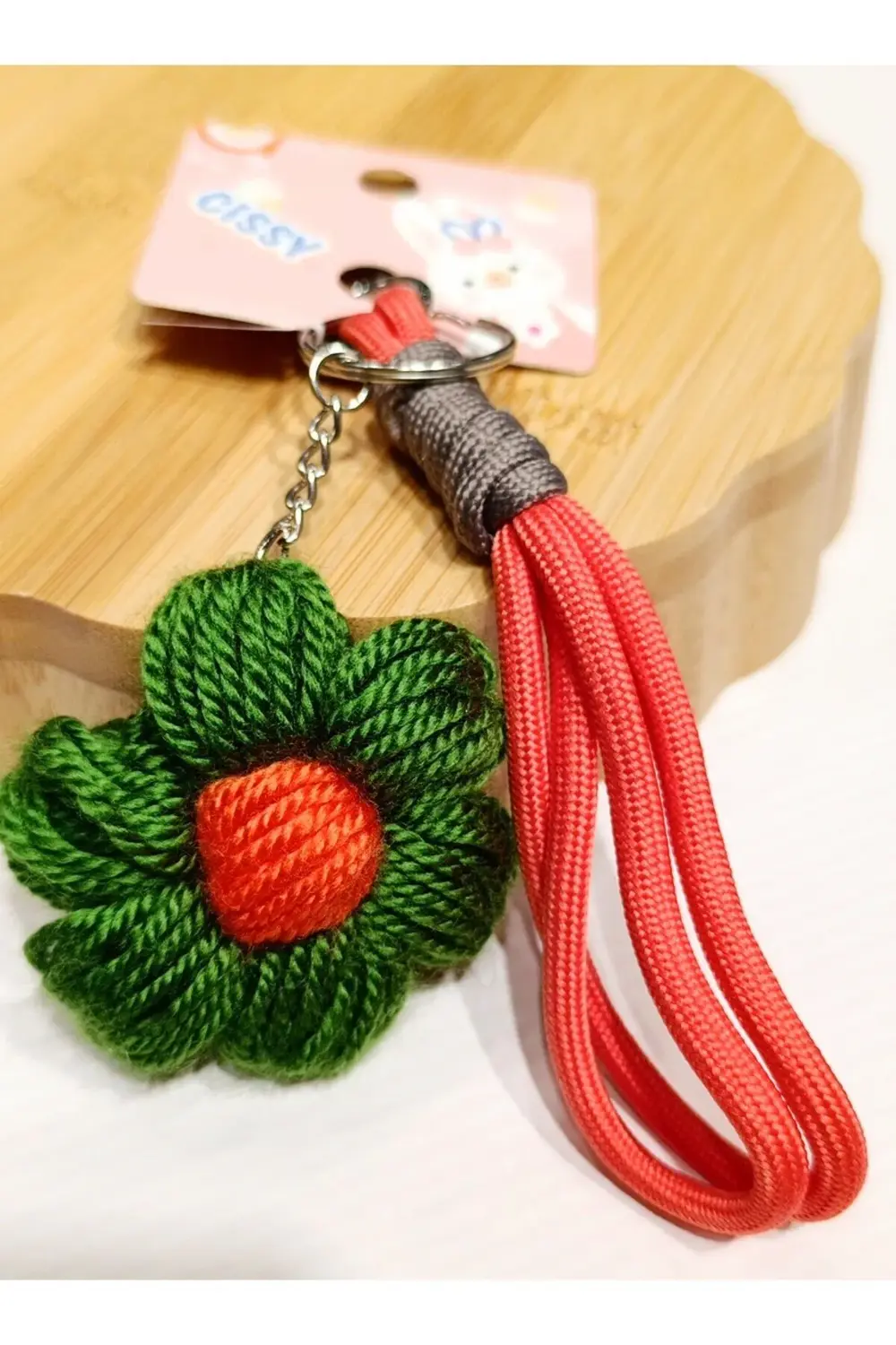 Örme Çiçek Desenli Gösterişli Anahtarlık