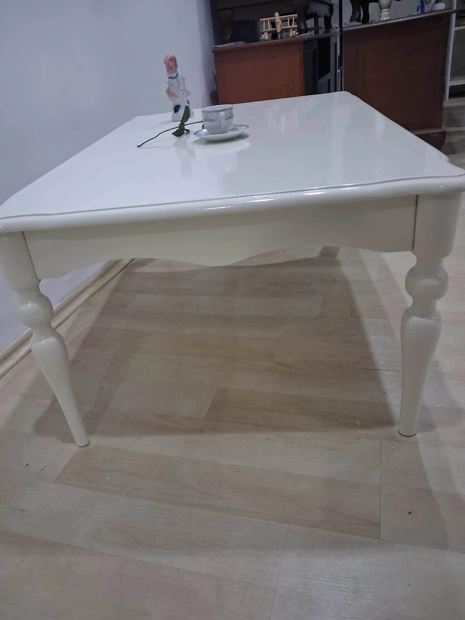 Orta Sehpa Demonte 90686 Model Kayın Aslan Retro Ayak Krem Renk El Yapım Orta Sehpa Demonte 90686 Model Kayın Aslan Retro Ayak Krem Renk El Yapım Fiyatı, Yorumları ve Özellikleri