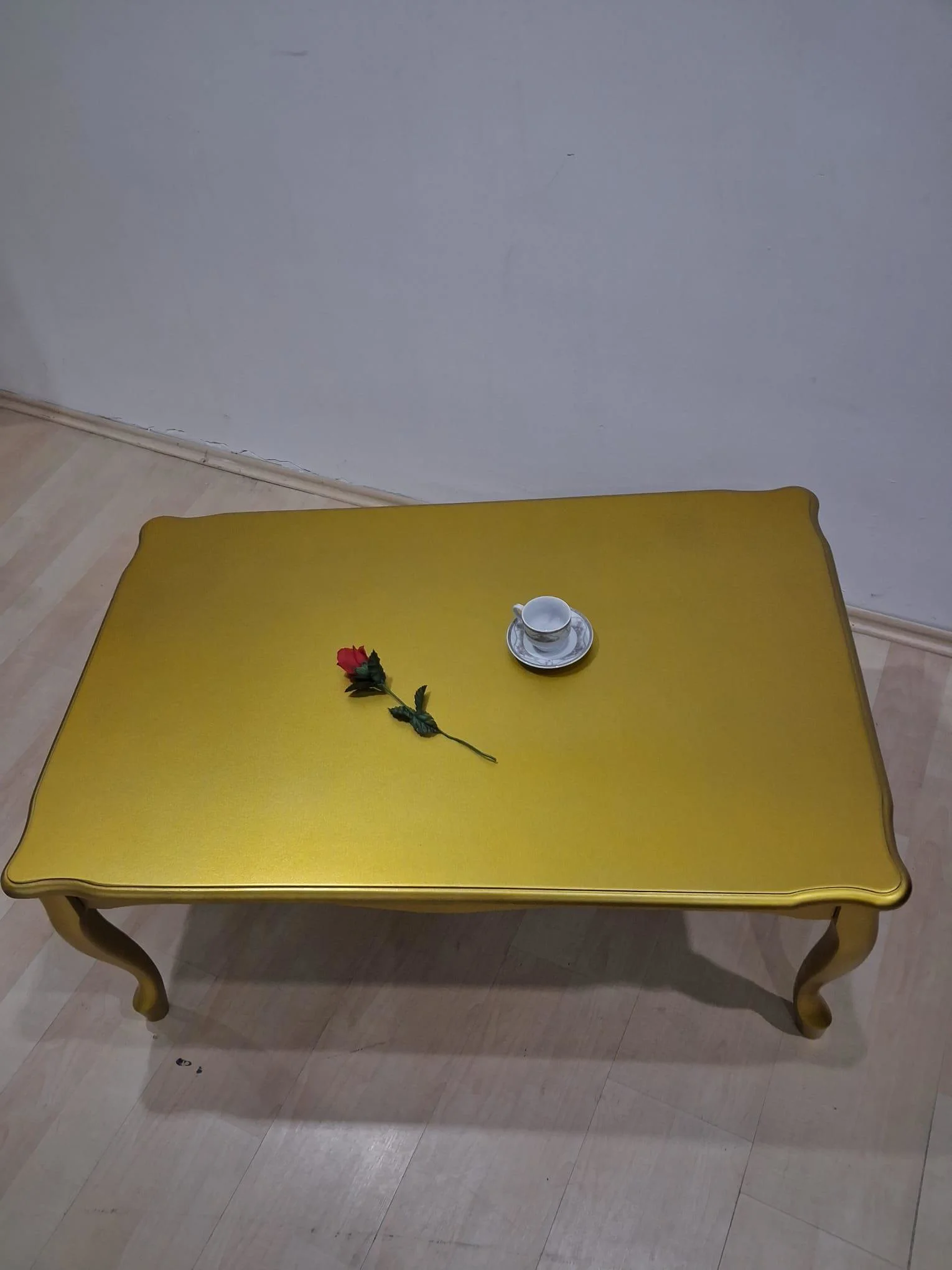 Orta Sehpa  Demonte 90683 Model Kayın  Aslan Lükens Ayak Gold Ren
